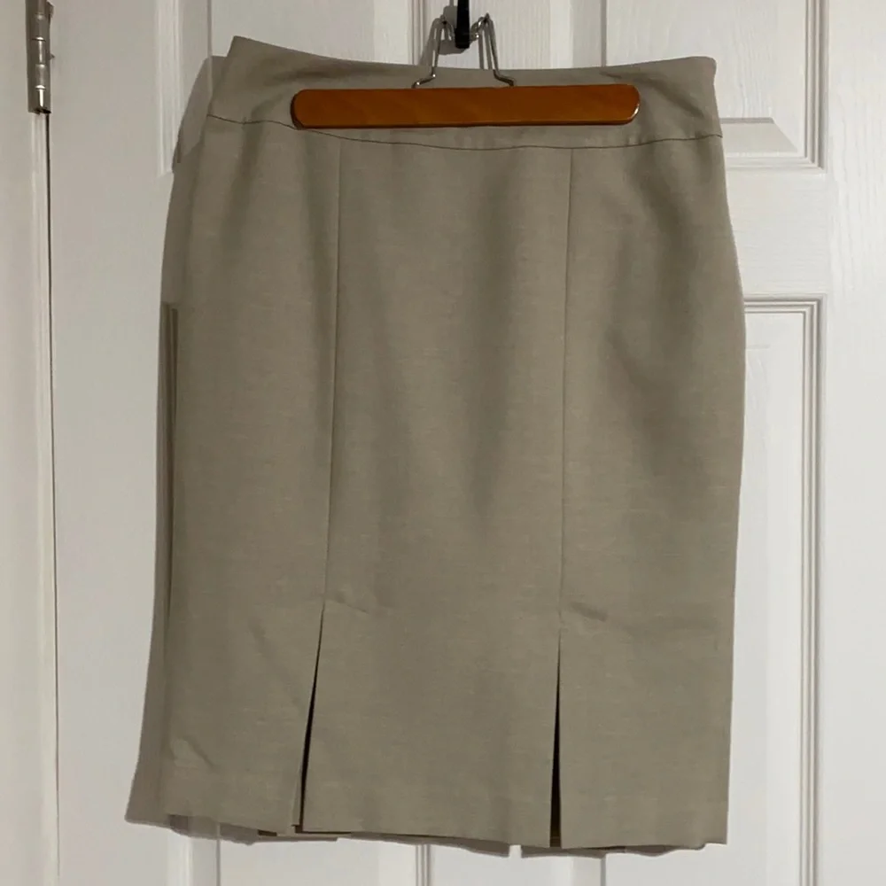 Black Label Evan Picone Pleated Pencil Skirt Sz 6 - Picture 1 of 9